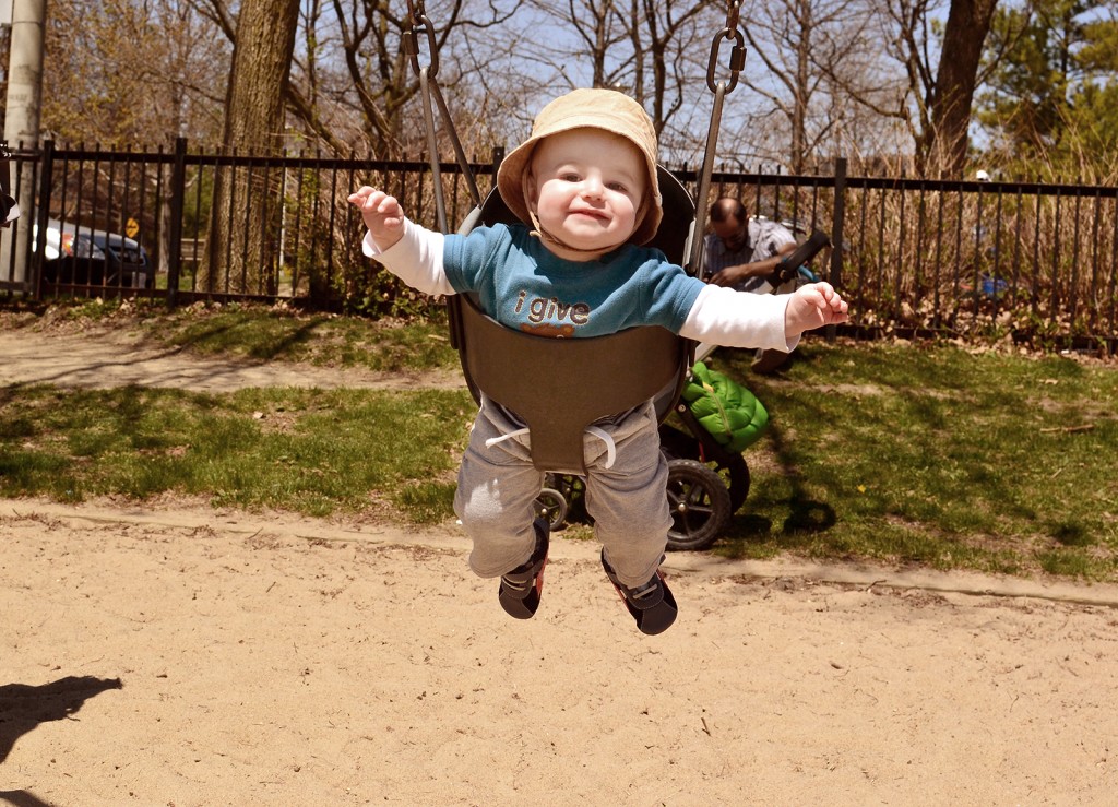 Fitz-36weeks-sorauren-park-swing_1715