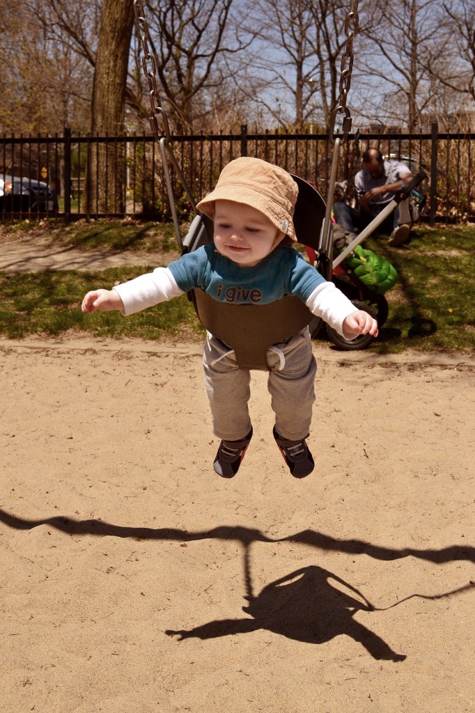 Fitz-36weeks-sorauren-park-swing_1716