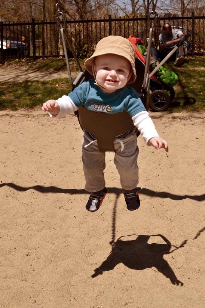 Fitz-36weeks-sorauren-park-swing_1718