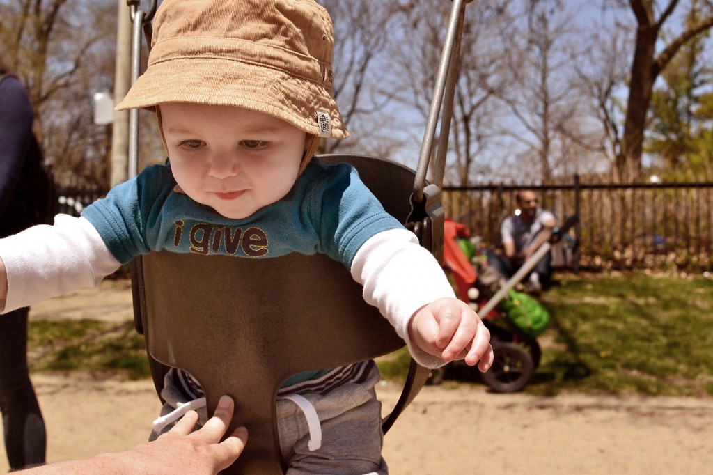 Fitz-36weeks-sorauren-park-swing_1725