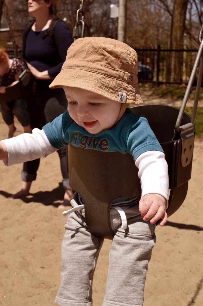 Fitz-36weeks-sorauren-park-swing_1727