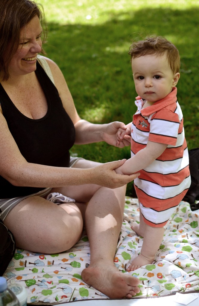 Fitz-42-weeks-picnic-standing_2190