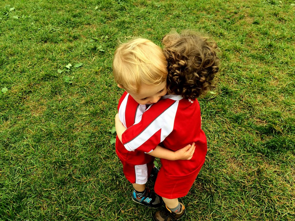 Fitz 2 years Sept 2015 soccer Leo hugging_3658