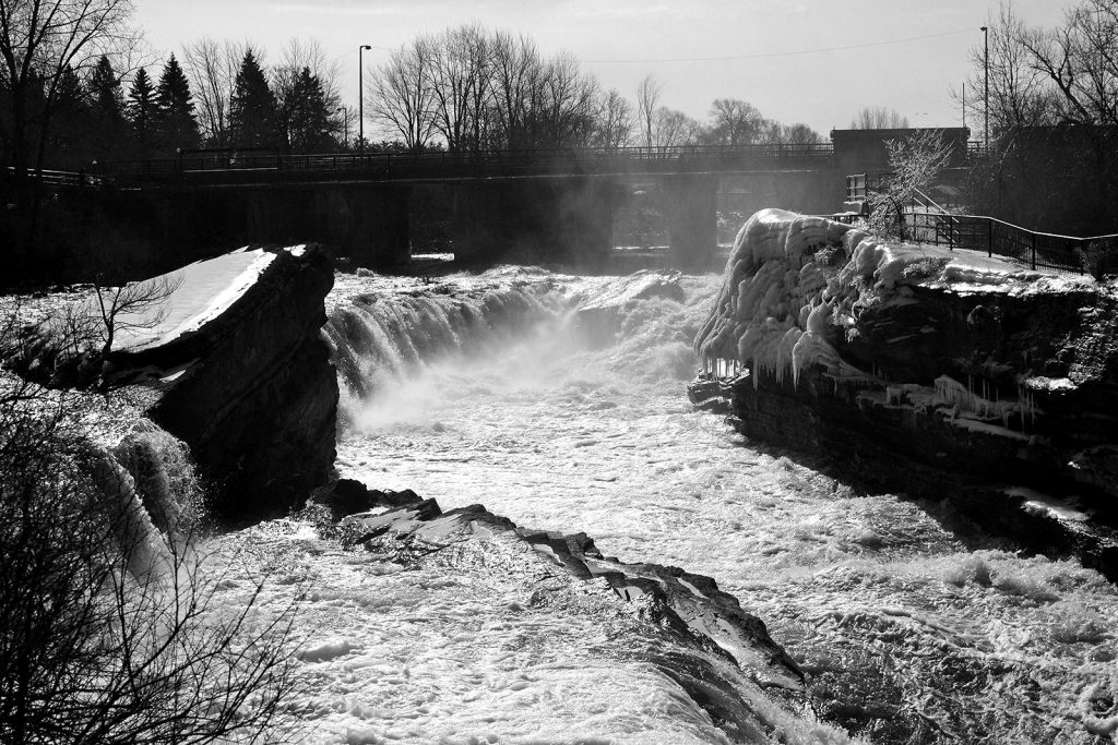 March 2016 Hoggs Back Falls_8947