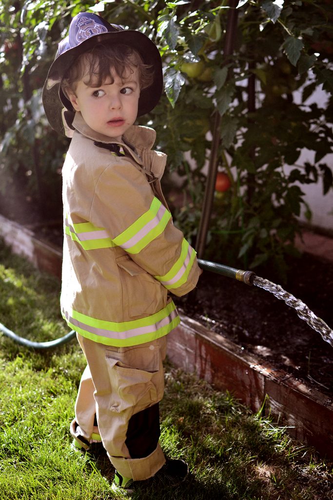 Fitz 2 years July 2016 Ottawa backyard fire fighter _0665