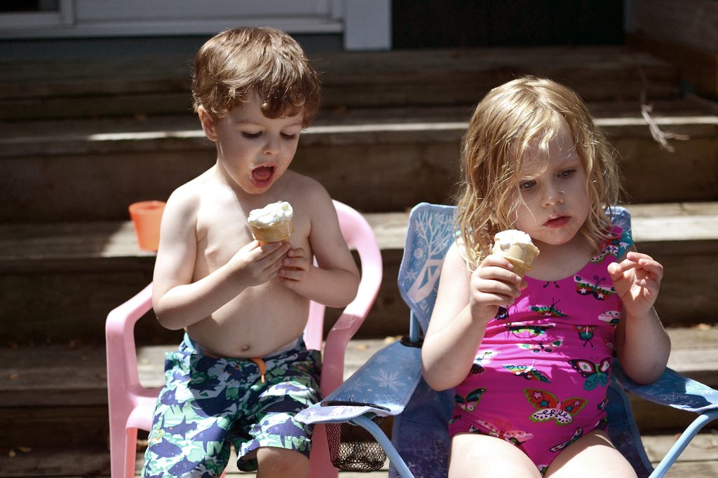 Fitz 2 years June 2016 swimming Avery icecream _0487